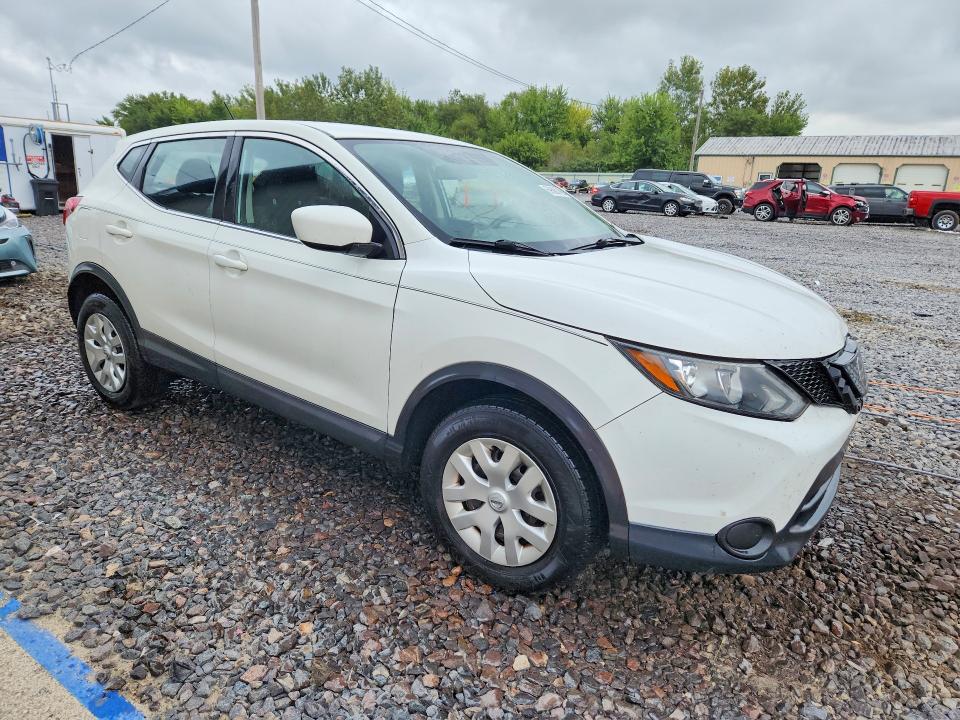 2018 Nissan Rogue Sport მანქანა იყიდება აუქციონზე, vin: JN1BJ1CR5JW258800, აუქციონის ნომერი: 69588786