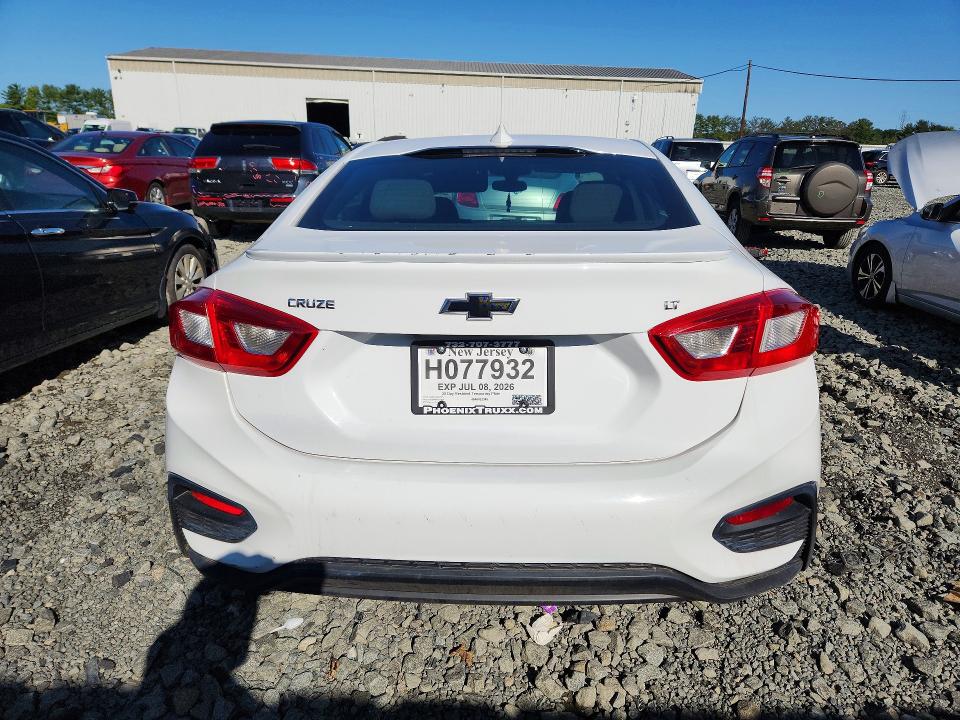 Продажа на аукционе авто 2017 Chevrolet Cruze, vin: 1G1BE5SM6H7205406, номер лота: 68234846