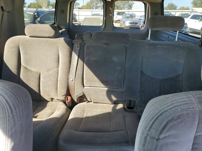 Продаж на аукціоні авто 2003 Chevrolet Suburban, vin: 1GNEC16T43J200342, номер лоту: 70464506