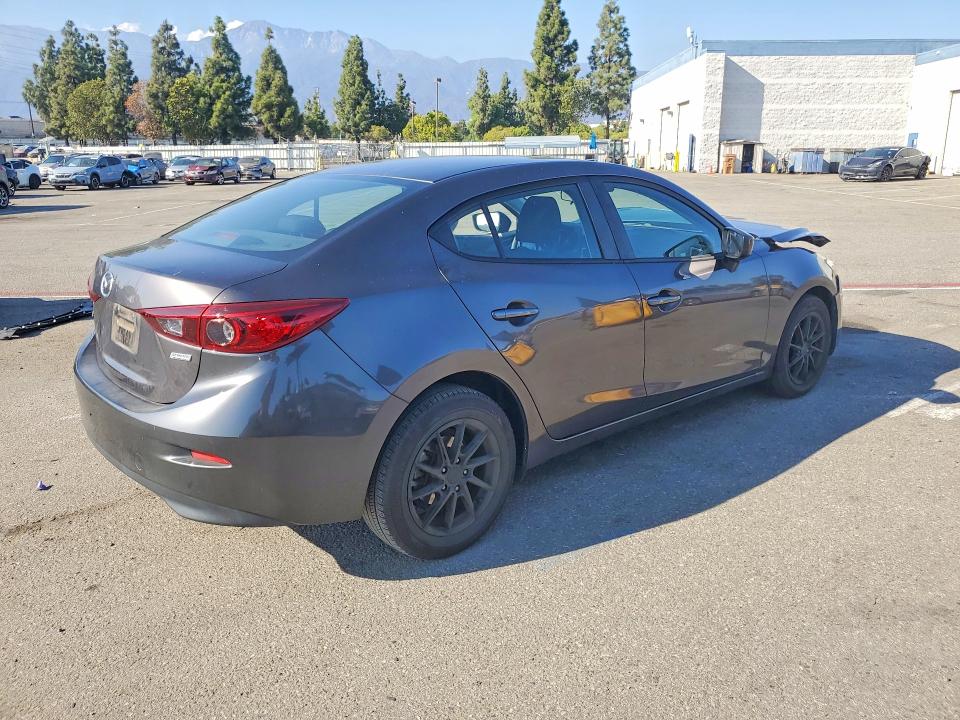 2018 Mazda 3 მანქანა იყიდება აუქციონზე, vin: 3MZBN1U74JM192056, აუქციონის ნომერი: 69435426