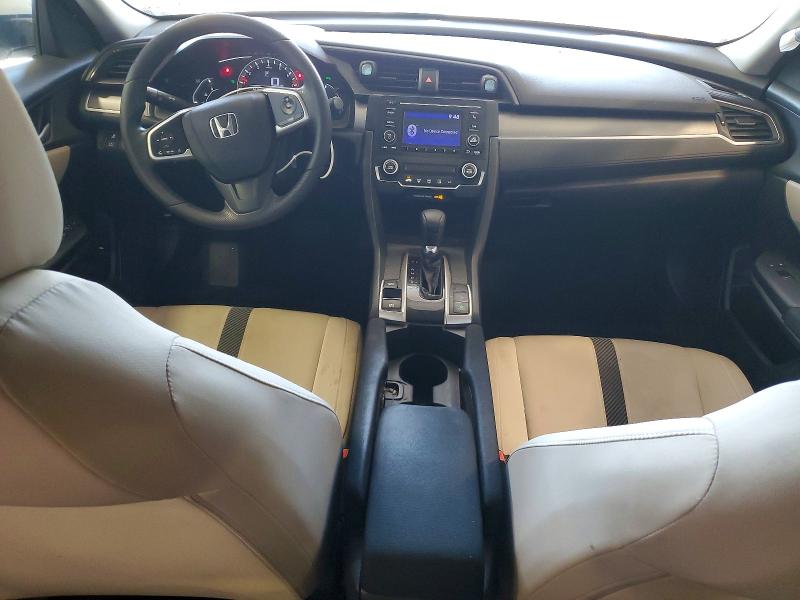 68098816 :رقم المزاد ، 2HGFC2F55JH552544 vin ، 2018 Honda Civic مزاد بيع