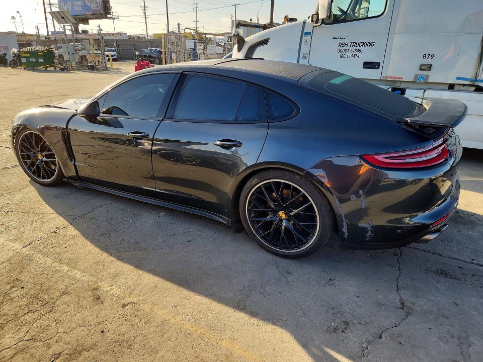 Продажа на аукционе авто 2017 Porsche Panamera, vin: WP0AB2A71HL122298, номер лота: 70841926