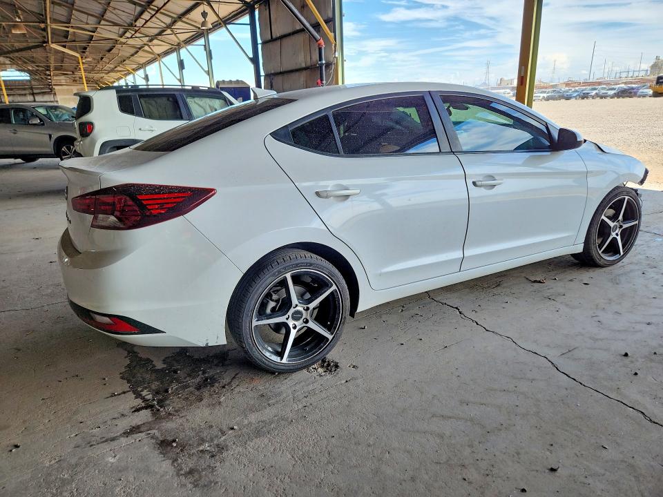 Продаж на аукціоні авто 2020 Hyundai Elantra, vin: 5NPD84LF7LH576645, номер лоту: 69234756