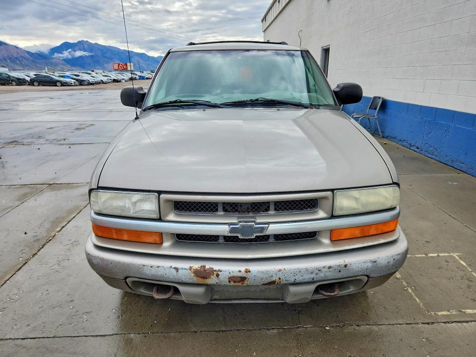 Продаж на аукціоні авто 2004 Chevrolet Blazer, vin: 1GNDT13X64K162031, номер лоту: 69645926