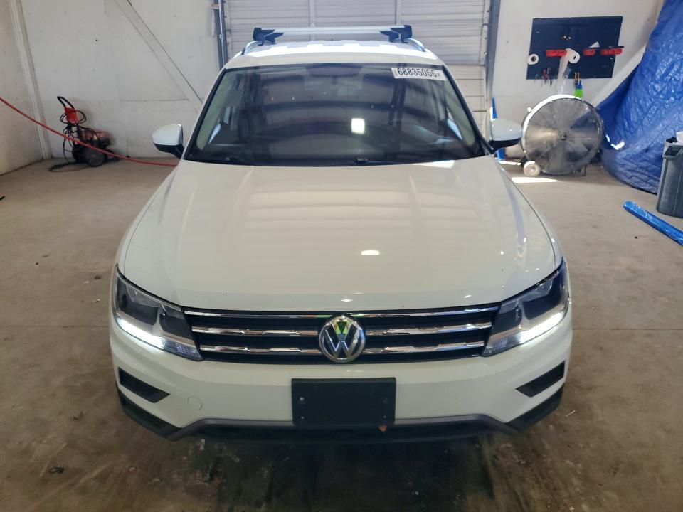2021 Volkswagen Tiguan მანქანა იყიდება აუქციონზე, vin: 3VV0B7AX2MM052717, აუქციონის ნომერი: 68835066