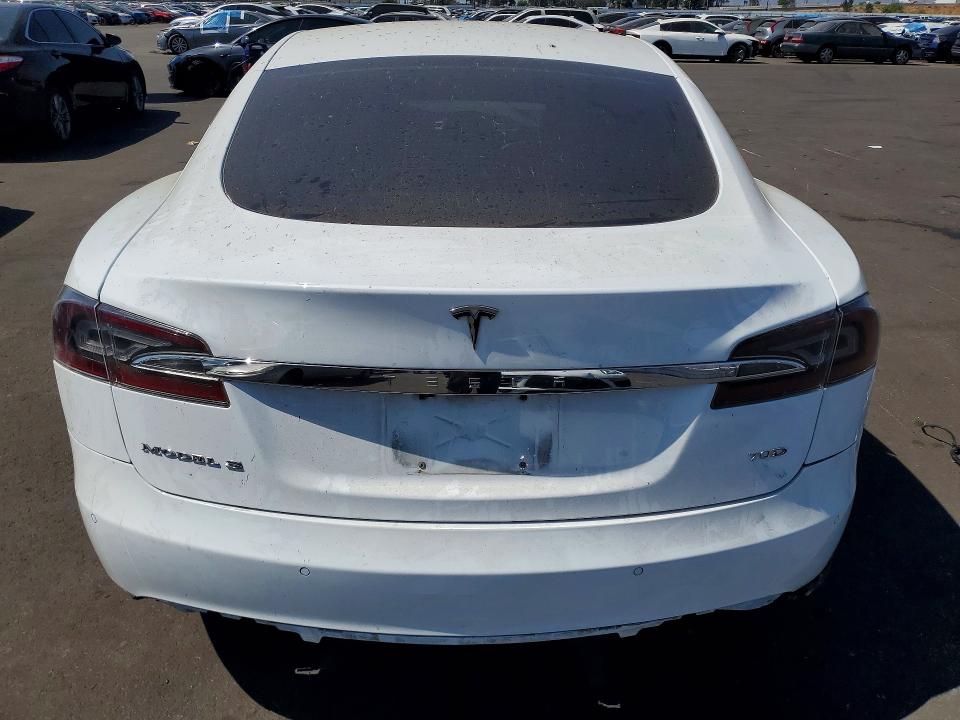 Aukcja sprzedaży 2015 Tesla Model S, vin: 5YJSA1S2XFF093372, numer aukcji: 67141636