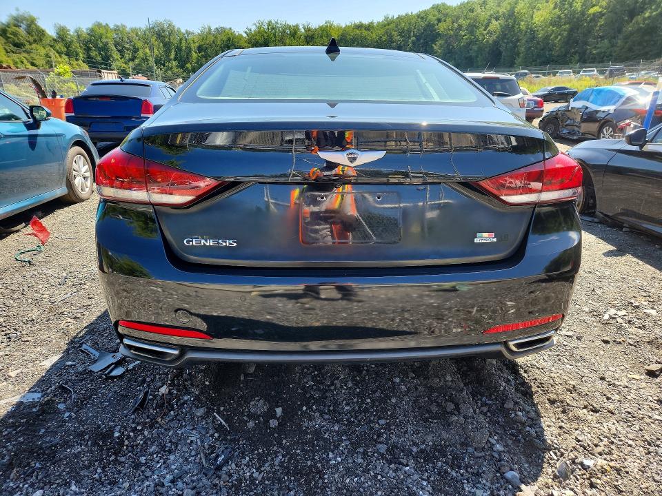 2015 Hyundai Genesis მანქანა იყიდება აუქციონზე, vin: KMHGN4JE9FU024389, აუქციონის ნომერი: 68820286