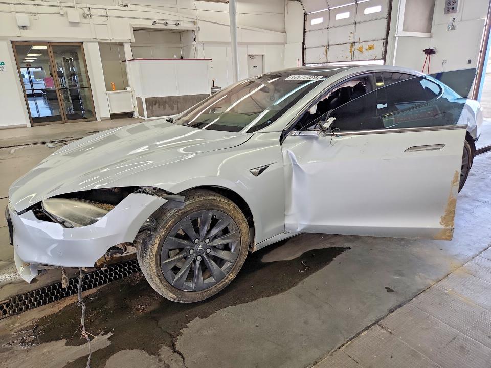 Продаж на аукціоні авто 2018 Tesla Model S, vin: 5YJSA1E23JF247408, номер лоту: 68675426