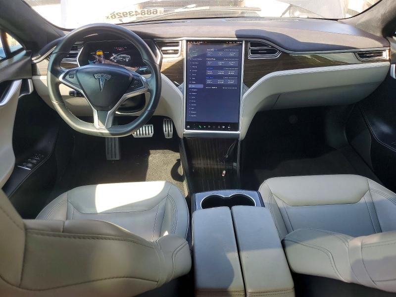 68843926 :رقم المزاد ، 5YJSA1E47GF115858 vin ، 2016 Tesla Model S مزاد بيع
