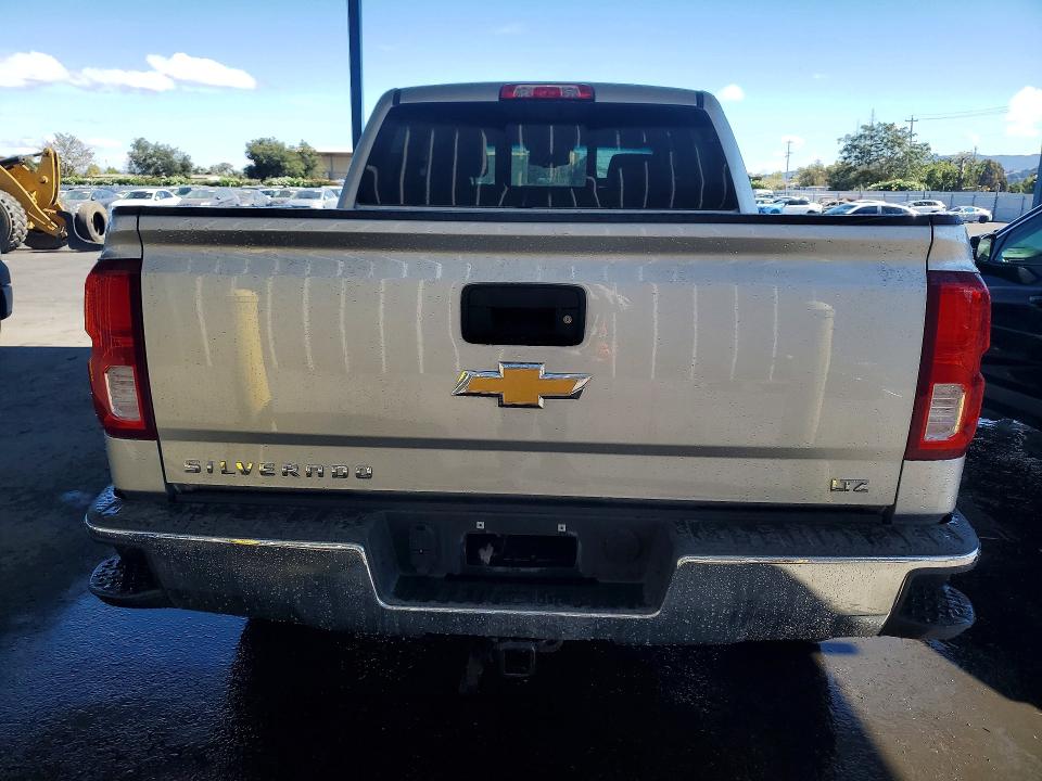 Продаж на аукціоні авто 2018 Chevrolet Silverado, vin: 3GCUKSEC5JG302116, номер лоту: 67505476