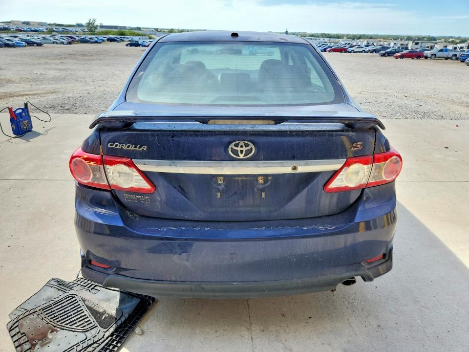 2011 Toyota Corolla მანქანა იყიდება აუქციონზე, vin: 2T1BU4EE1BC717993, აუქციონის ნომერი: 68652346