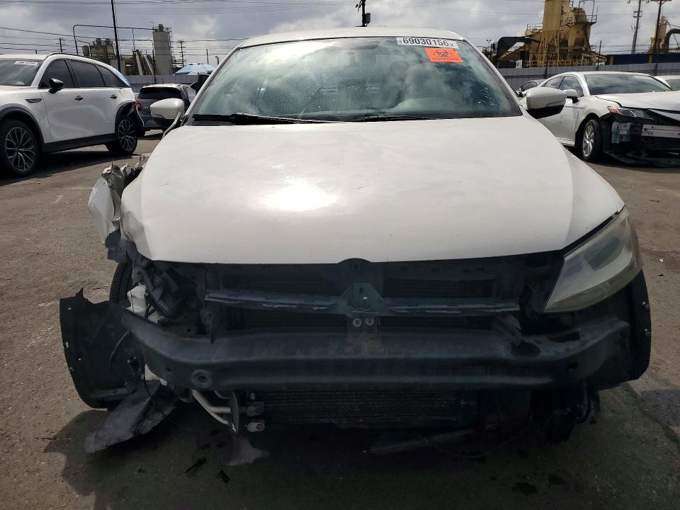 2011 Volkswagen Jetta მანქანა იყიდება აუქციონზე, vin: 3VWDZ7AJ9BM373915, აუქციონის ნომერი: 69030156