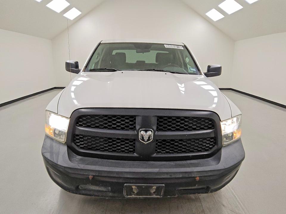 68085016 :رقم المزاد ، 1C6RR6ST7HS622142 vin ، 2017 Ram 1500 مزاد بيع