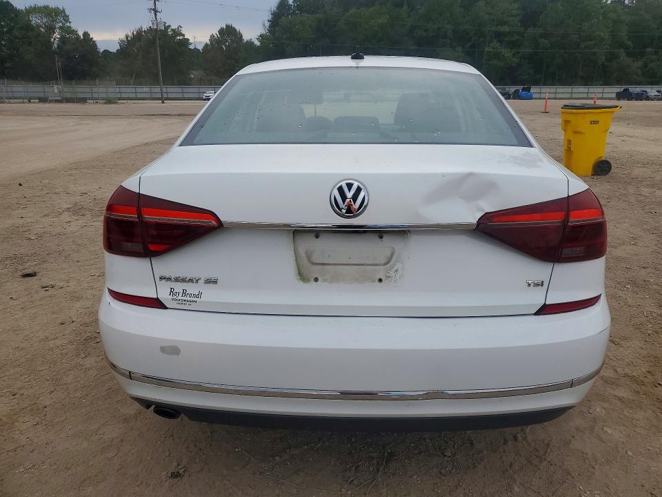Продаж на аукціоні авто 2017 Volkswagen Passat, vin: 1VWBT7A31HC046476, номер лоту: 67815016