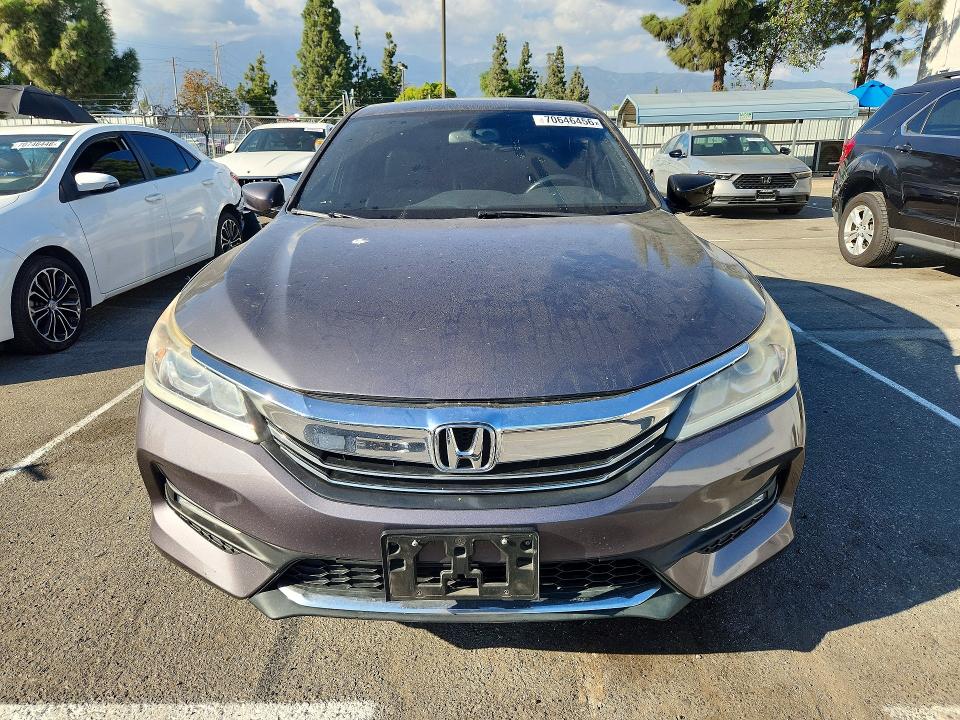 Продажа на аукционе авто 2016 Honda Accord, vin: 1HGCR2F50GA193497, номер лота: 70646456