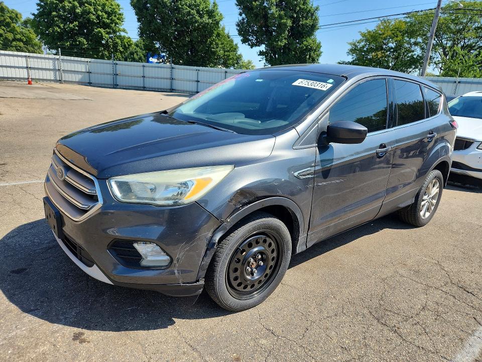Продажа на аукционе авто 2017 Ford Escape, vin: 1FMCU9GD2HUC75903, номер лота: 67530316