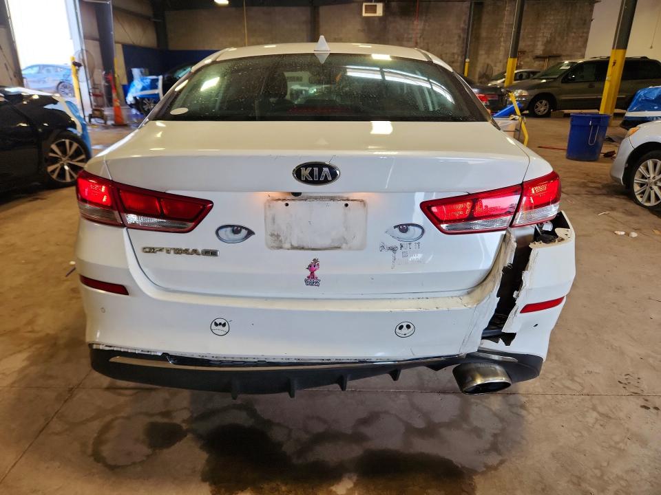 2020 Kia Optima მანქანა იყიდება აუქციონზე, vin: 5XXGT4L31LG400574, აუქციონის ნომერი: 67248156