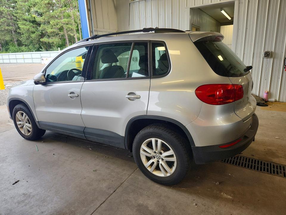 2016 Volkswagen Tiguan მანქანა იყიდება აუქციონზე, vin: WVGBV7AX0GW604486, აუქციონის ნომერი: 67802746