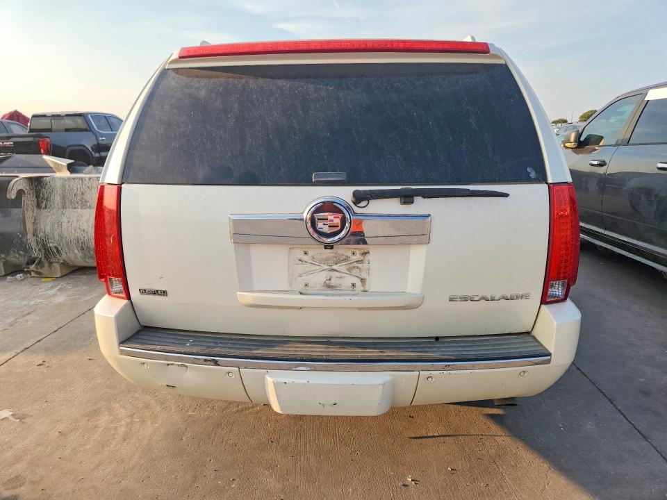 Продаж на аукціоні авто 2010 Cadillac Escalade, vin: 1GYUKHEF8AR138349, номер лоту: 69084076