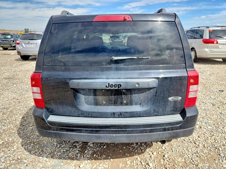 67043046 :رقم المزاد ، 1C4NJPBA6ED752805 vin ، 2014 Jeep Patriot مزاد بيع