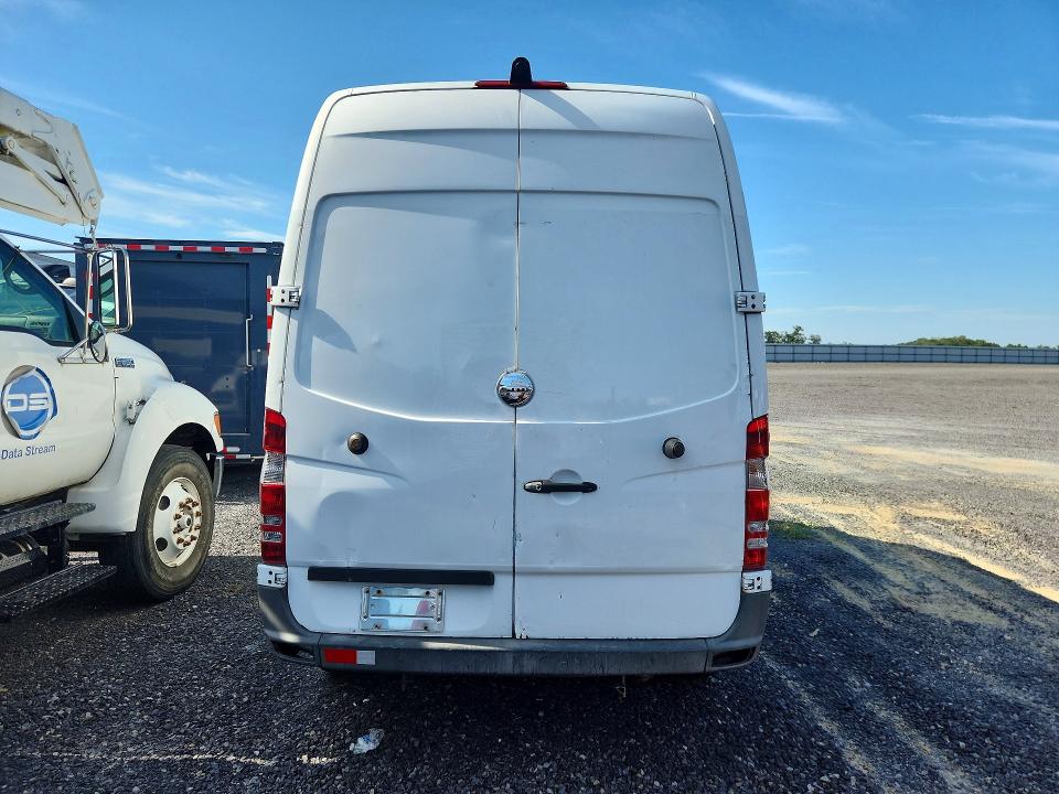 2015 Freightliner Sprinter მანქანა იყიდება აუქციონზე, vin: WDYPE7CC5F5973907, აუქციონის ნომერი: 68492686