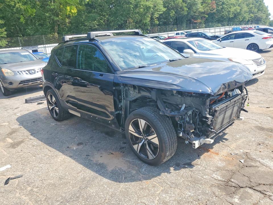 Продаж на аукціоні авто 2021 Volvo Xc40, vin: YV4ED3UR4M2541631, номер лоту: 69034366