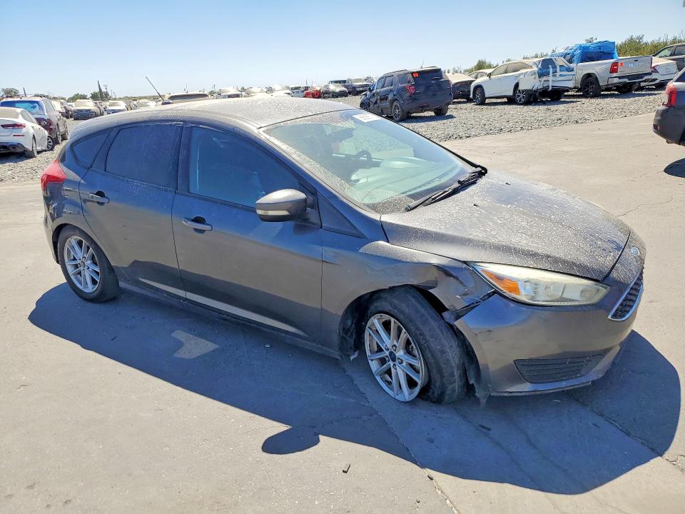 68699376 :رقم المزاد ، 1FADP3K22FL294690 vin ، 2015 Ford Focus مزاد بيع
