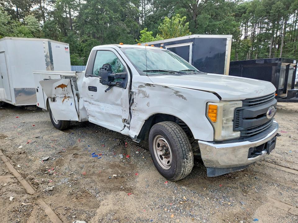 66636496 :رقم المزاد ، 1FDBF2A60HEB15018 vin ، 2017 Ford F250 مزاد بيع