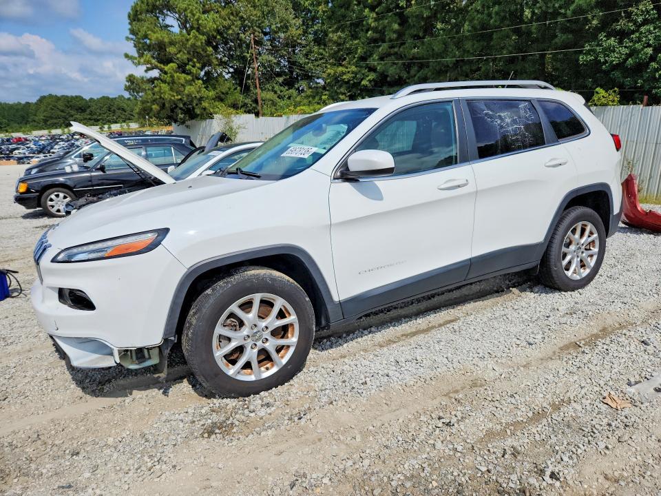 69678136 :رقم المزاد ، 1C4PJLCS2FW690012 vin ، 2015 Jeep Cherokee مزاد بيع