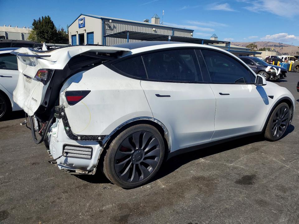 2020 Tesla Model Y მანქანა იყიდება აუქციონზე, vin: 5YJYGDEF1LF033694, აუქციონის ნომერი: 70627626