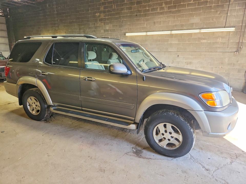 69624276 :رقم المزاد ، 5TDZT34A43S166610 vin ، 2003 Toyota Sequoia مزاد بيع