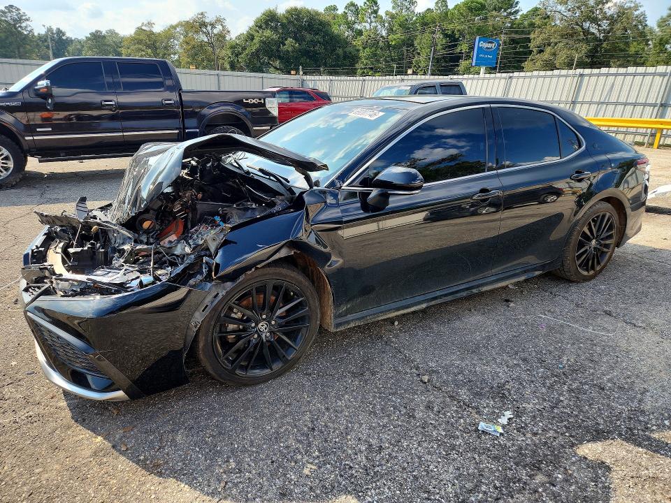 69207746 :رقم المزاد ، 4T1K61AK2PU806157 vin ، 2023 Toyota Camry مزاد بيع