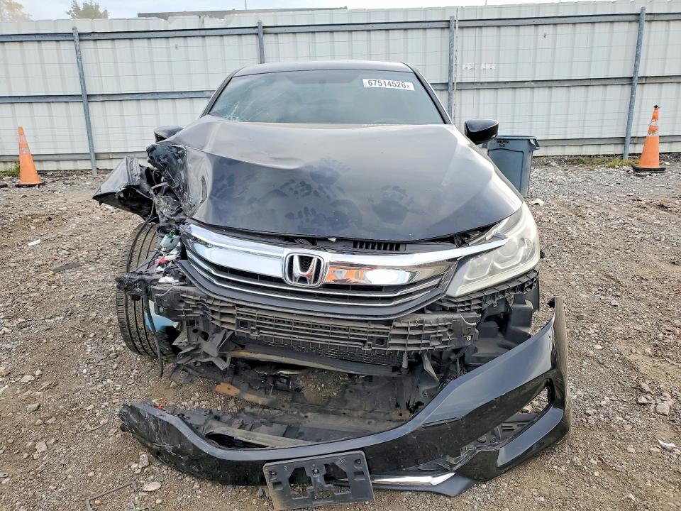 Продажа на аукционе авто 2017 Honda Accord, vin: 1HGCR2F50HA029538, номер лота: 67514526