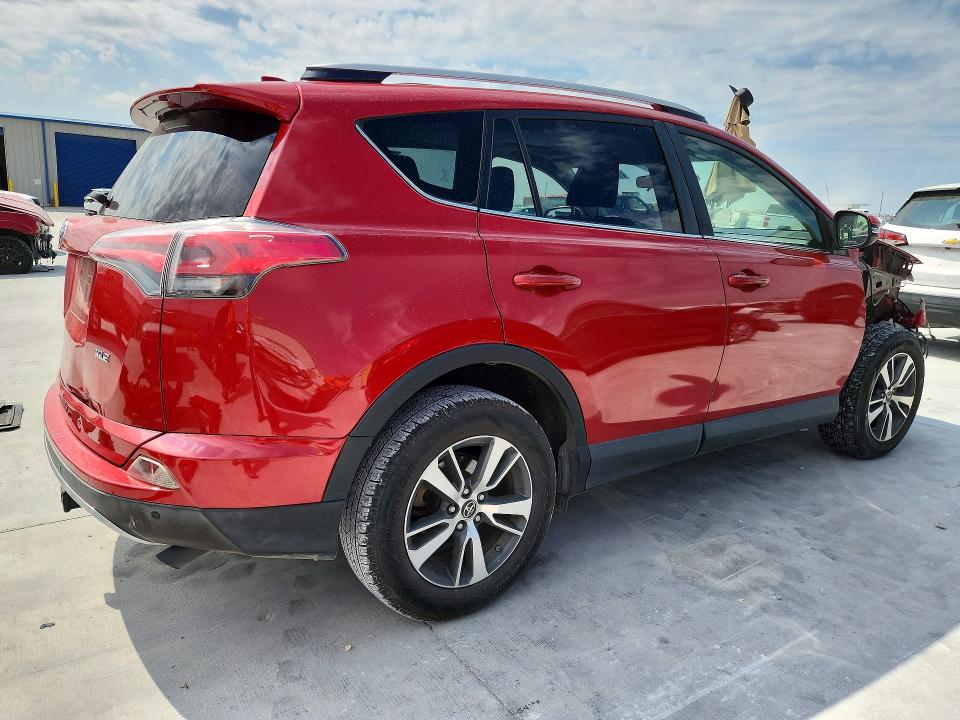 Продажа на аукционе авто 2016 Toyota Rav4, vin: JTMWFREV9GJ066312, номер лота: 70650106