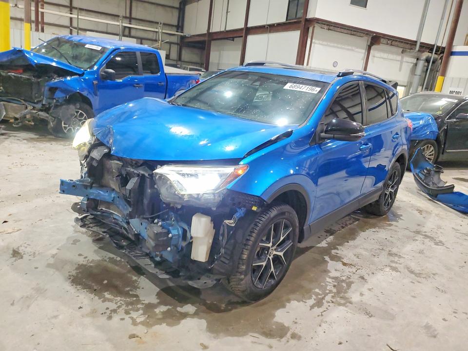 68947196 :رقم المزاد ، JTMJFREV4HJ153336 vin ، 2017 Toyota Rav4 مزاد بيع