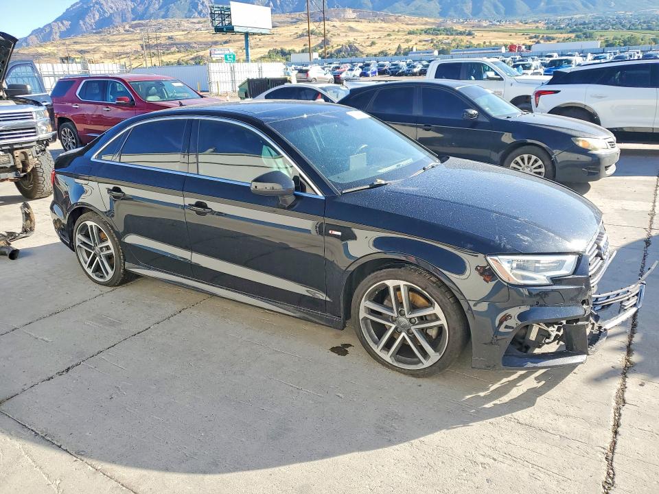 Aukcja sprzedaży 2017 Audi A3, vin: WAUJ8GFF5H1007997, numer aukcji: 66764616
