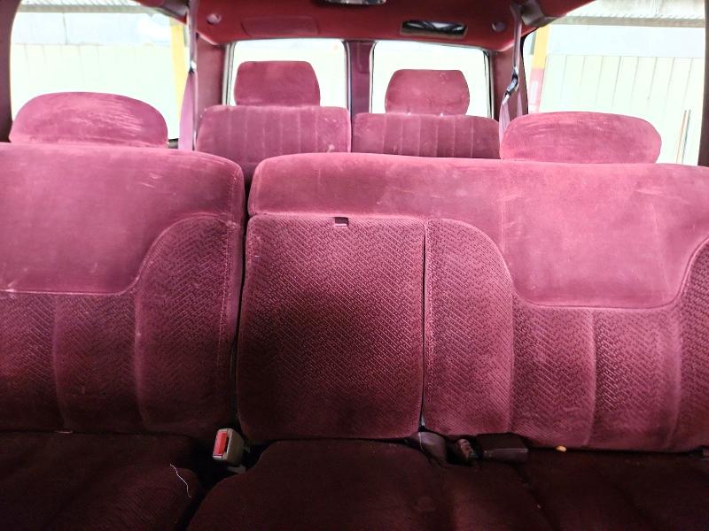 1995 Gmc Suburban მანქანა იყიდება აუქციონზე, vin: 1GKEC16K4SJ727798, აუქციონის ნომერი: 67334446