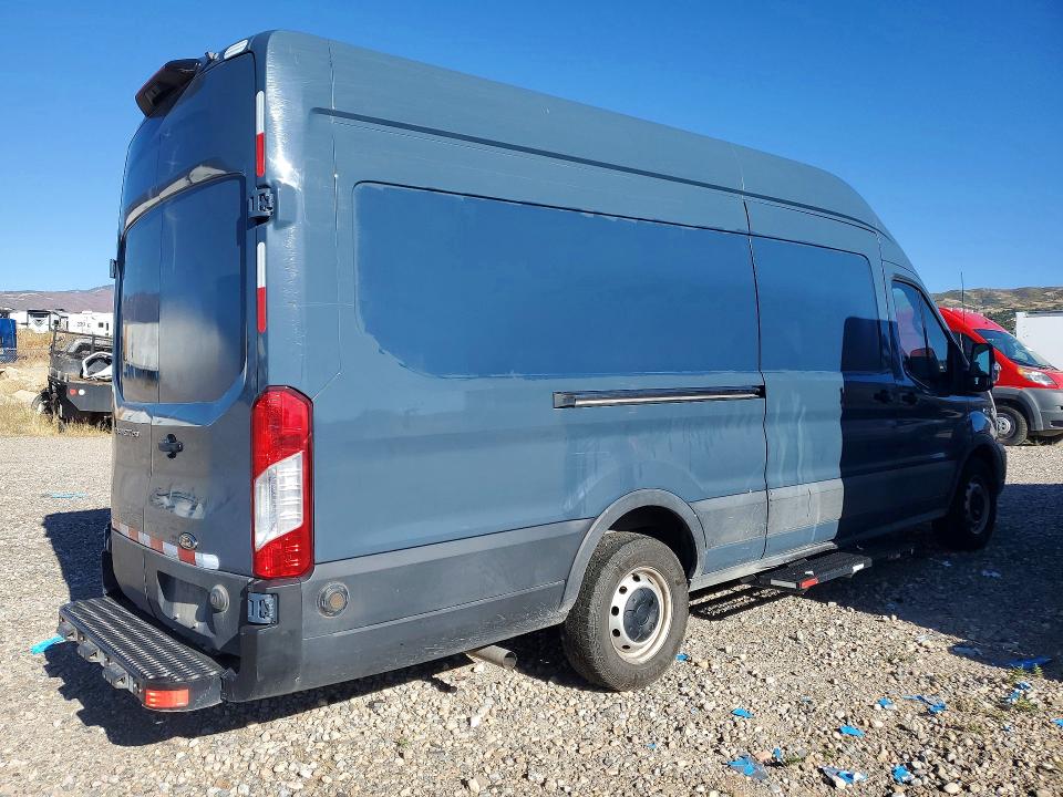 67252796 :رقم المزاد ، 1FTBR3X87LKB04330 vin ، 2020 Ford Transit 250 مزاد بيع