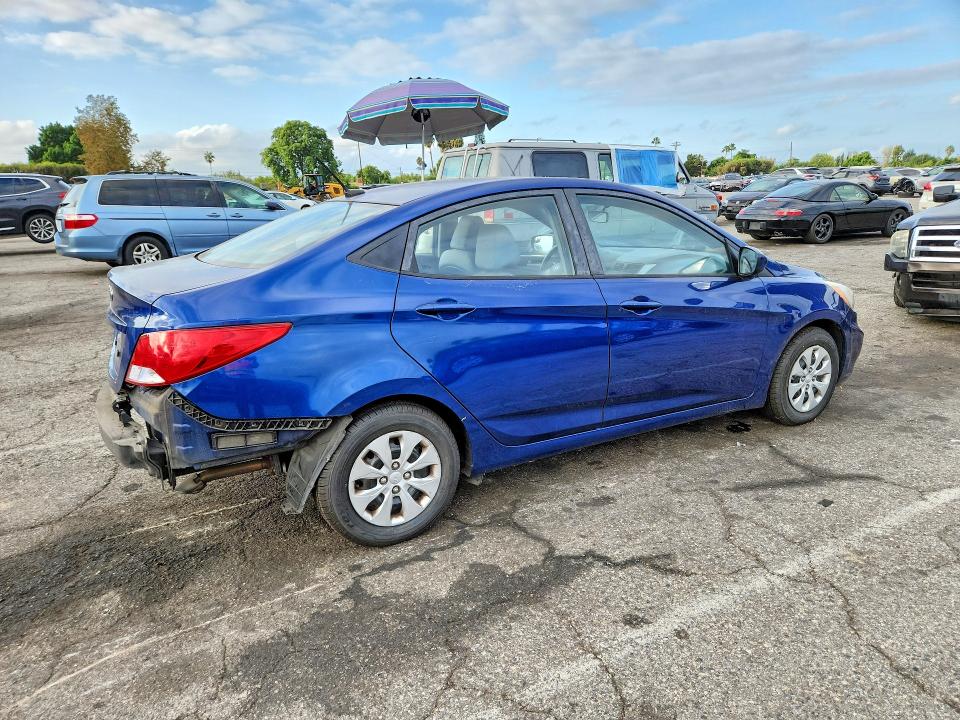 2015 Hyundai Accent მანქანა იყიდება აუქციონზე, vin: KMHCT4AE7FU833362, აუქციონის ნომერი: 69199106
