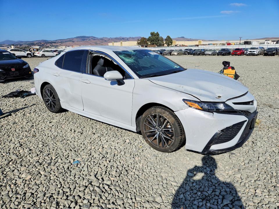67208726 :رقم المزاد ، 4T1T11AK8PU162487 vin ، 2023 Toyota Camry مزاد بيع