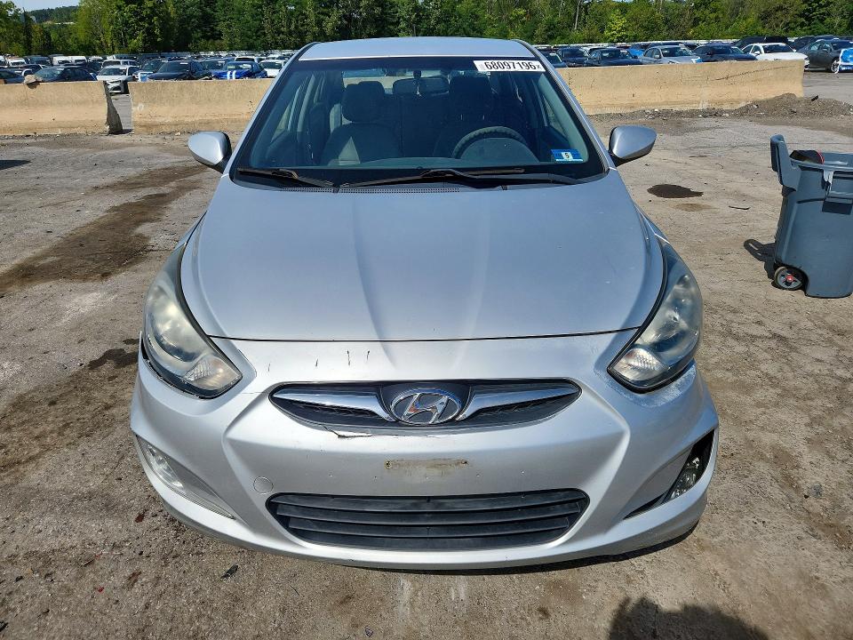 2012 Hyundai Accent მანქანა იყიდება აუქციონზე, vin: KMHCU4AE7CU227763, აუქციონის ნომერი: 68097196