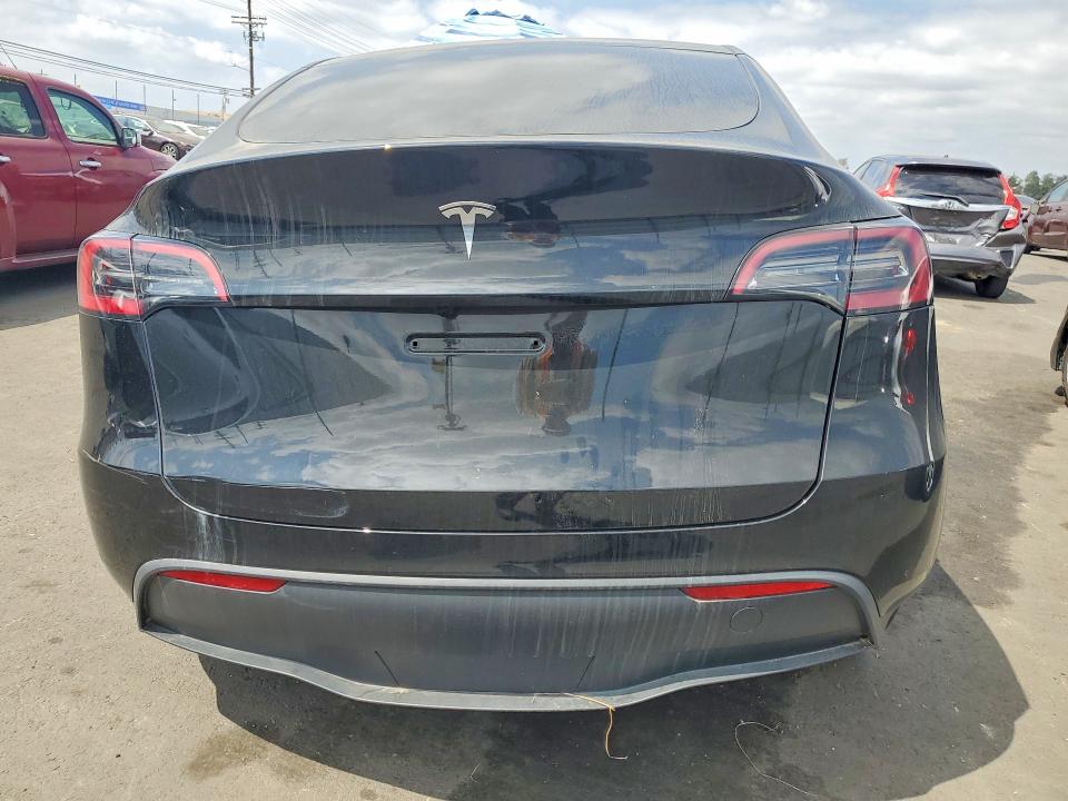 Продаж на аукціоні авто 2025 Tesla Model Y, vin: 7SAYGDED7SF219854, номер лоту: 69943096