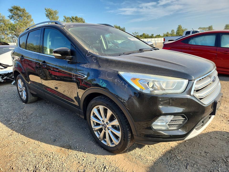 Продаж на аукціоні авто 2017 Ford Escape, vin: 1FMCU0J9XHUA75514, номер лоту: 67529206