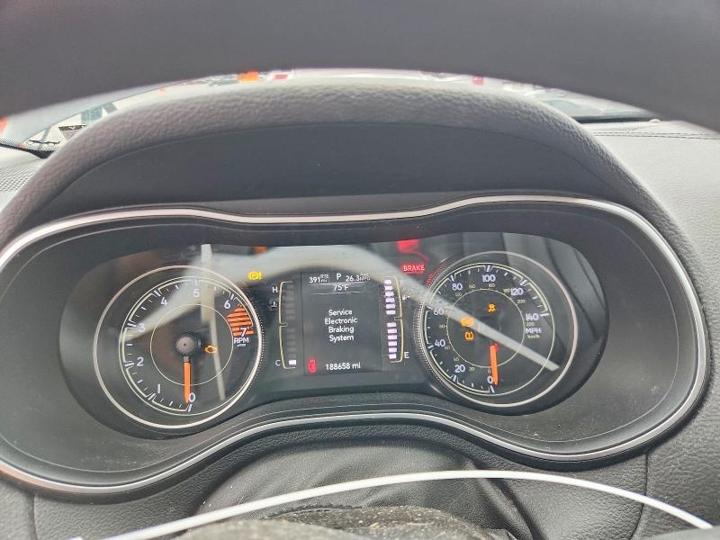 68211906 :رقم المزاد ، 1C4PJLCB2KD148091 vin ، 2019 Jeep Cherokee مزاد بيع