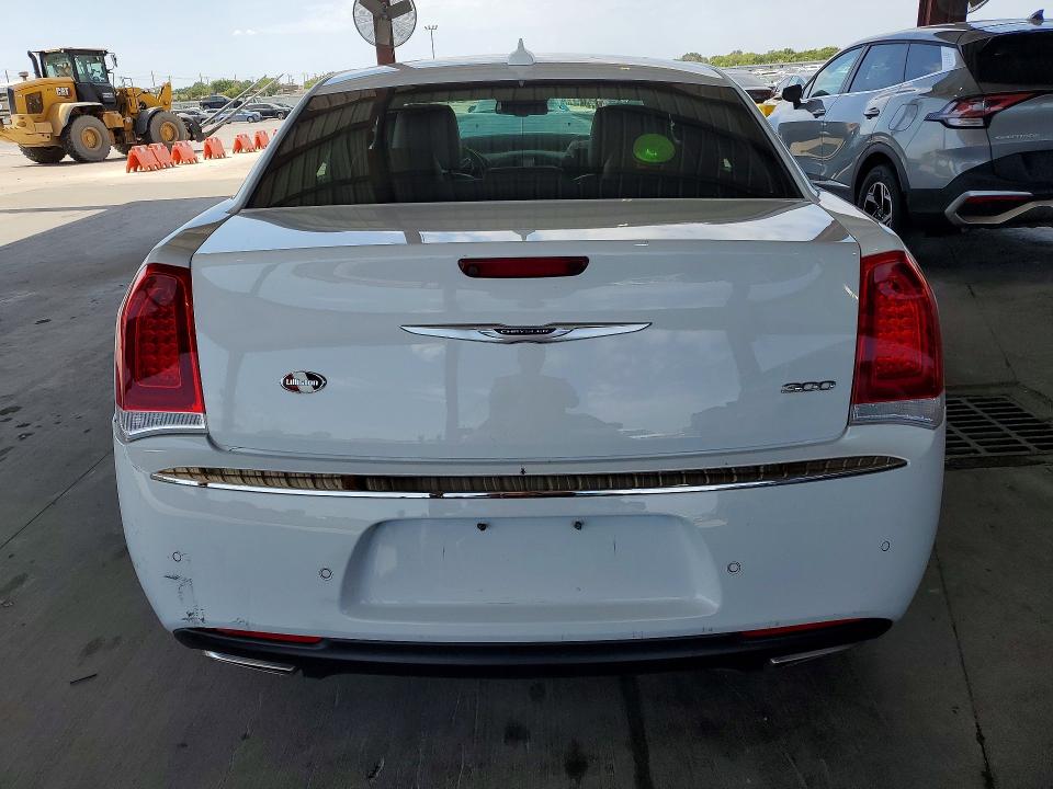 68505446 :رقم المزاد ، 2C3CCAEG6KH592748 vin ، 2019 Chrysler 300 مزاد بيع