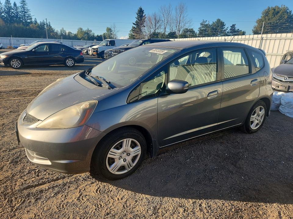 2013 Honda Fit მანქანა იყიდება აუქციონზე, vin: LUCGE8H53D3005823, აუქციონის ნომერი: 69513326