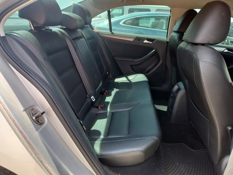 67210966 :رقم المزاد ، 3VWLL7AJ2DM306265 vin ، 2013 Volkswagen Jetta مزاد بيع