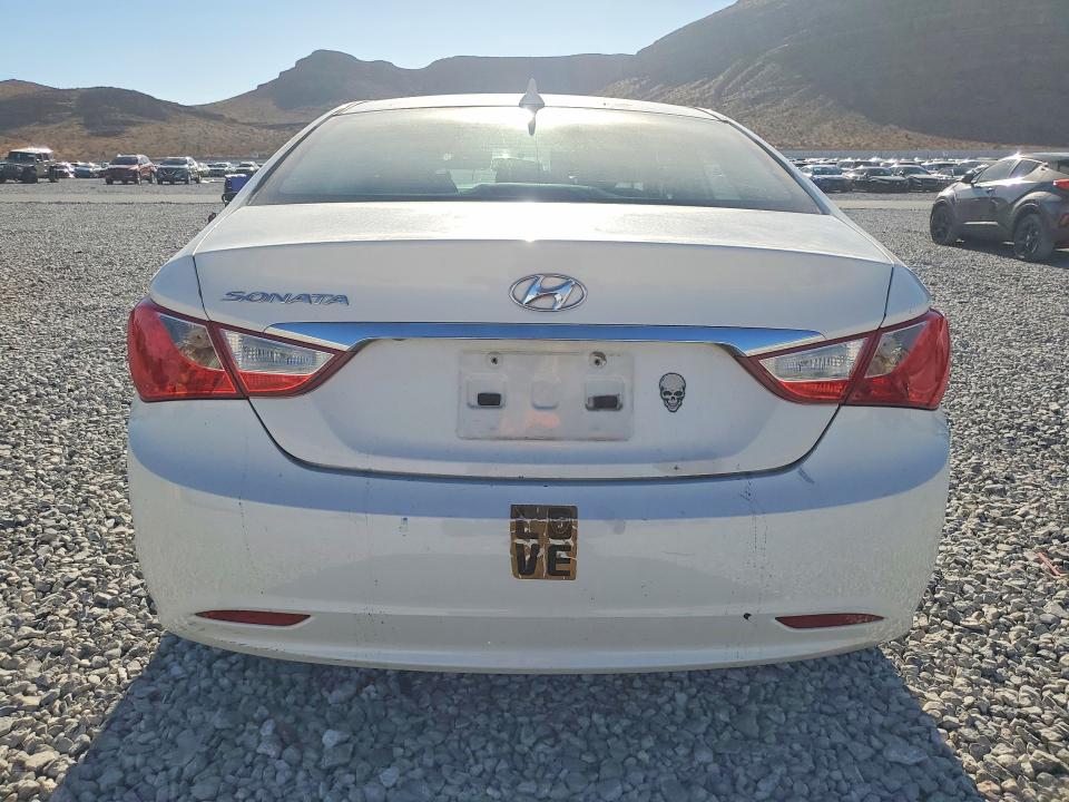 68990186 :رقم المزاد ، 5NPEB4AC8BH002455 vin ، 2011 Hyundai Sonata مزاد بيع