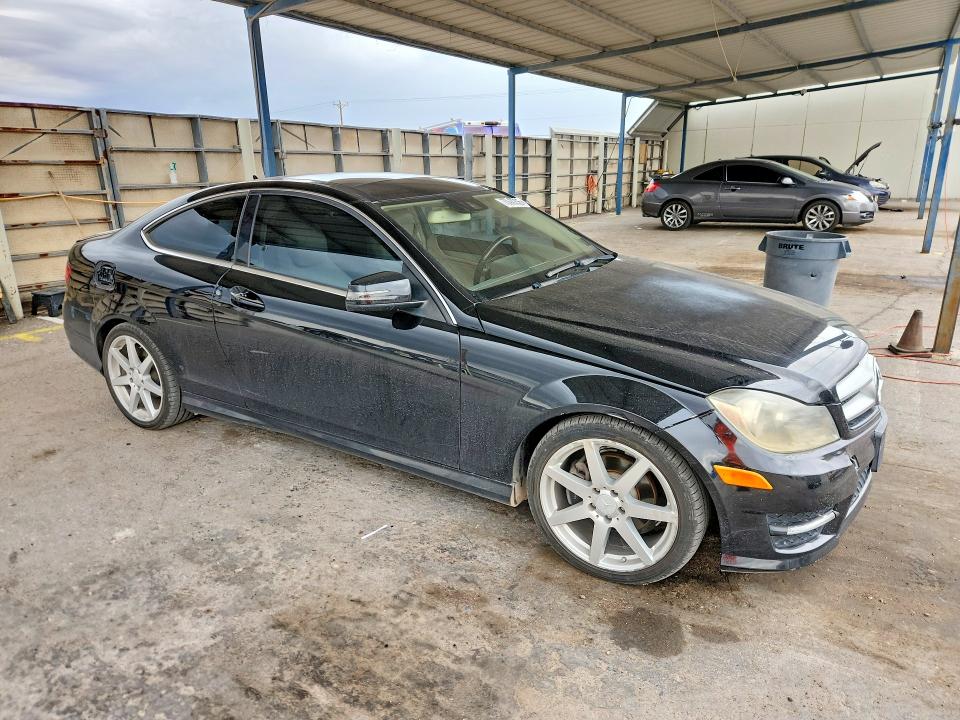 70880336 :رقم المزاد ، WDDGJ4HBXDF997848 vin ، 2013 Mercedes-benz C مزاد بيع