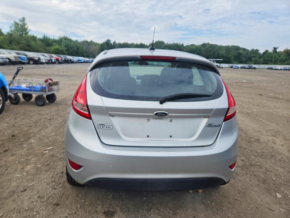 2013 Ford Fiesta მანქანა იყიდება აუქციონზე, vin: 3FADP4EJ0DM120122, აუქციონის ნომერი: 68077076